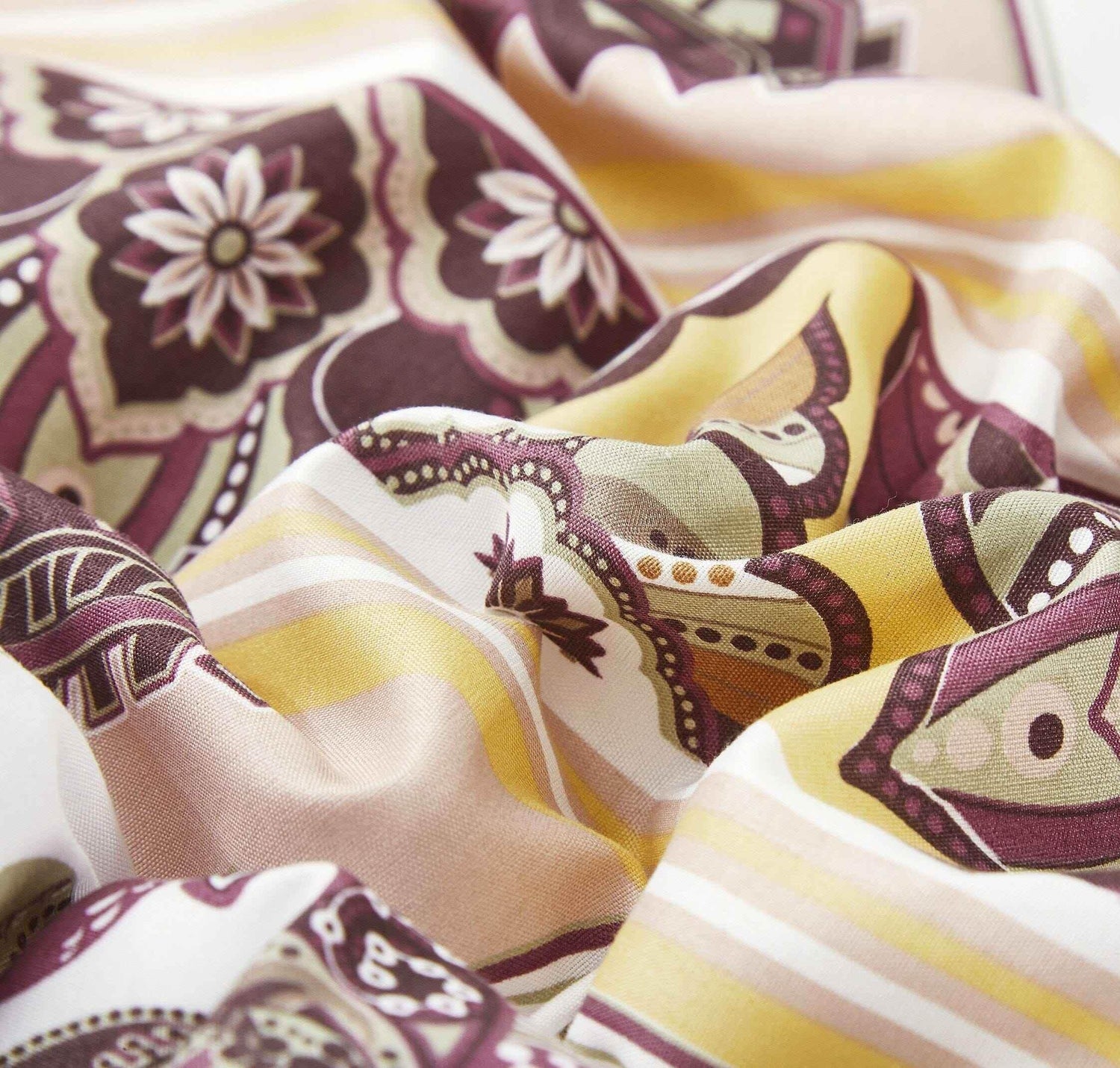 DaDa Bedding Majestic Oriental Kilim Duvet Cover - w/ Pillow Cases Royal Persian Traditional Design Intricate Ornate Ornament Print Duvet Covers by DaDalogy Bedding Collection
