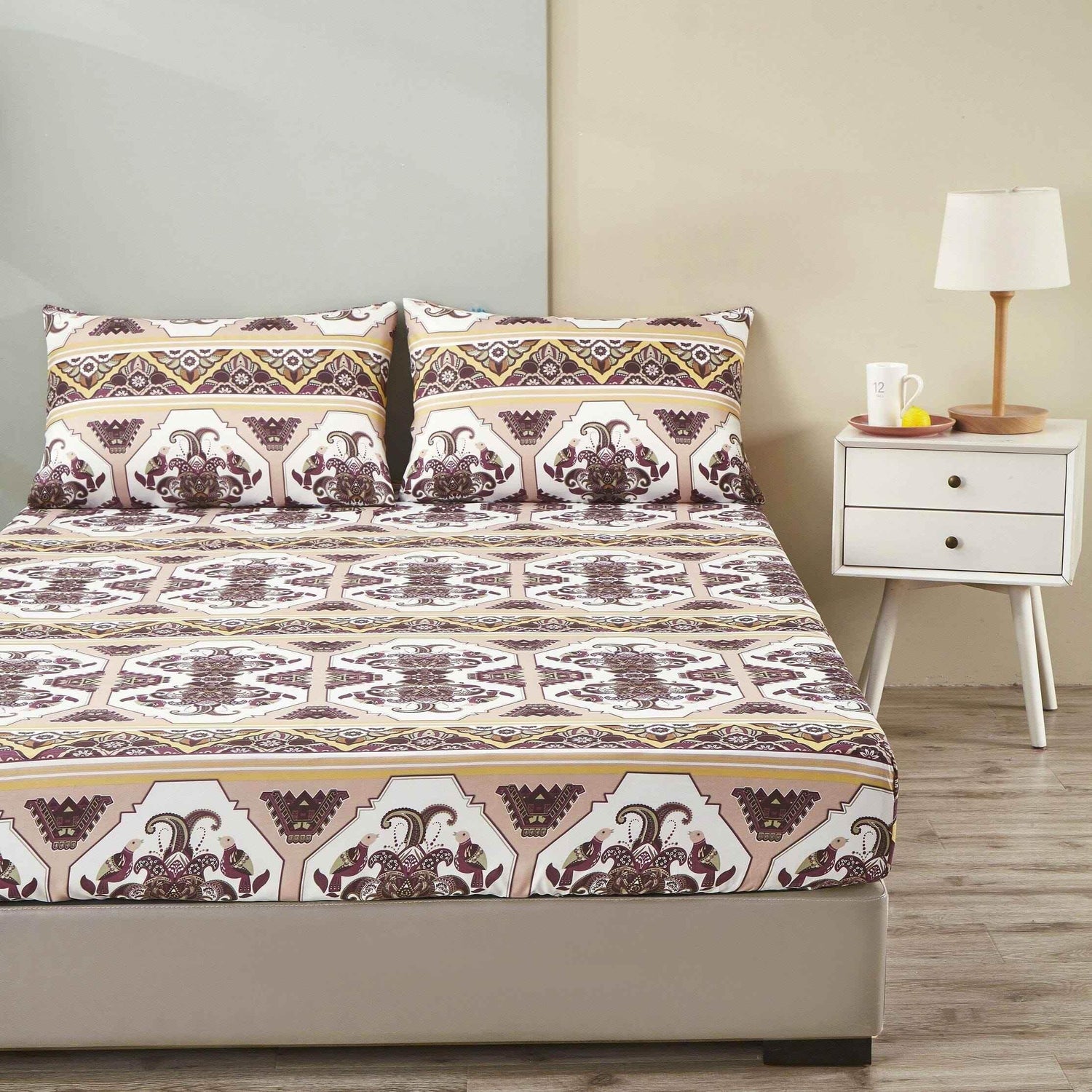 DaDa Bedding Majestic Oriental Kilim Fitted Sheet - w/ Pillow Cases Royal Persian Traditional Design Intricate Ornate Ornament Print Bed Sheets by DaDalogy Bedding Collection