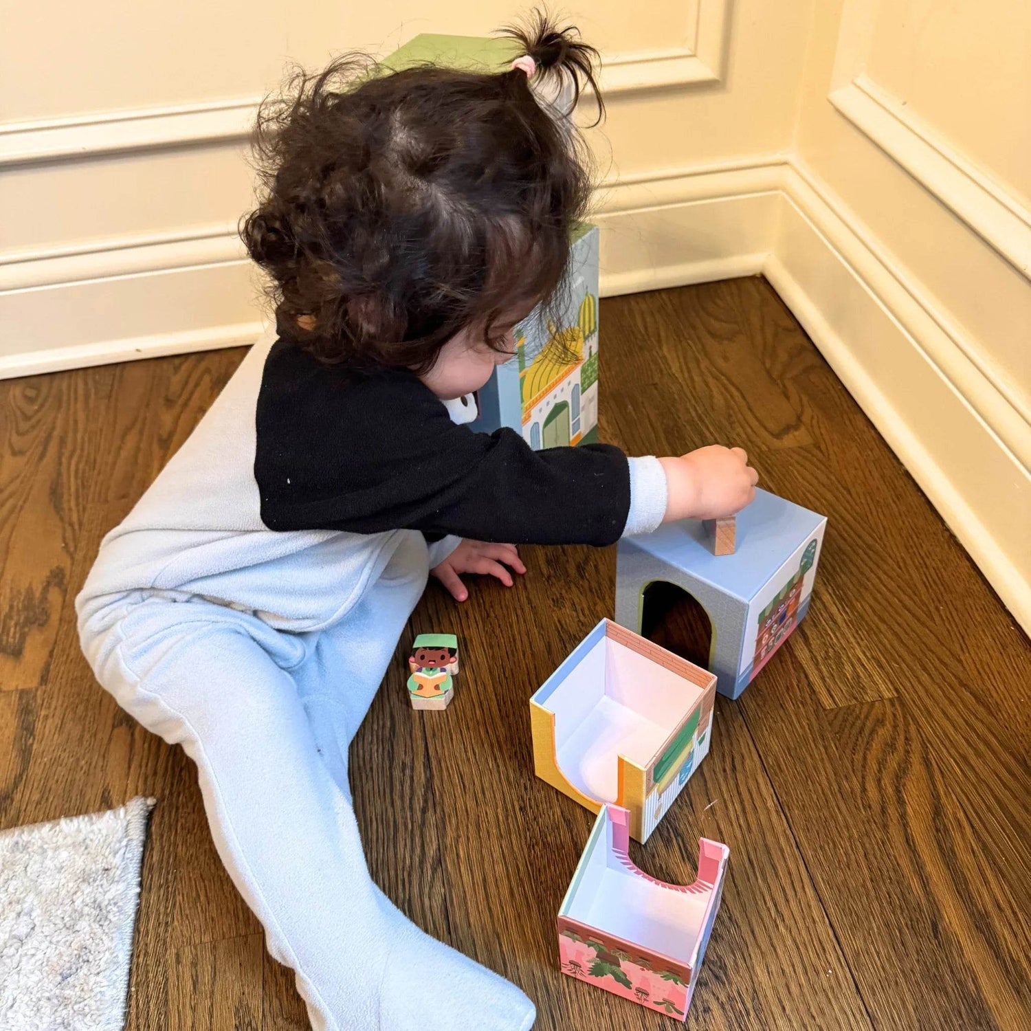 Stacking Houses (Set of 5 Houses and 3 Hardwood Characters) by Lala + Mo