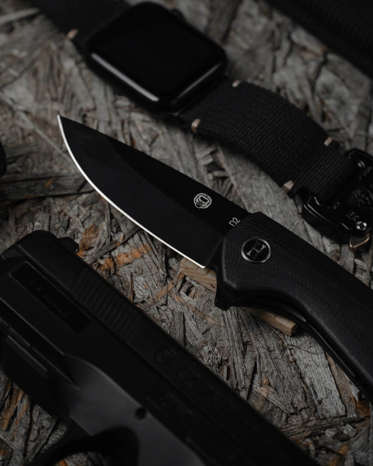 The Peasant Folding Pocket Knife Giftset for Men and Women (Black and Blue) Folding Pocket Knife by Holtzman&