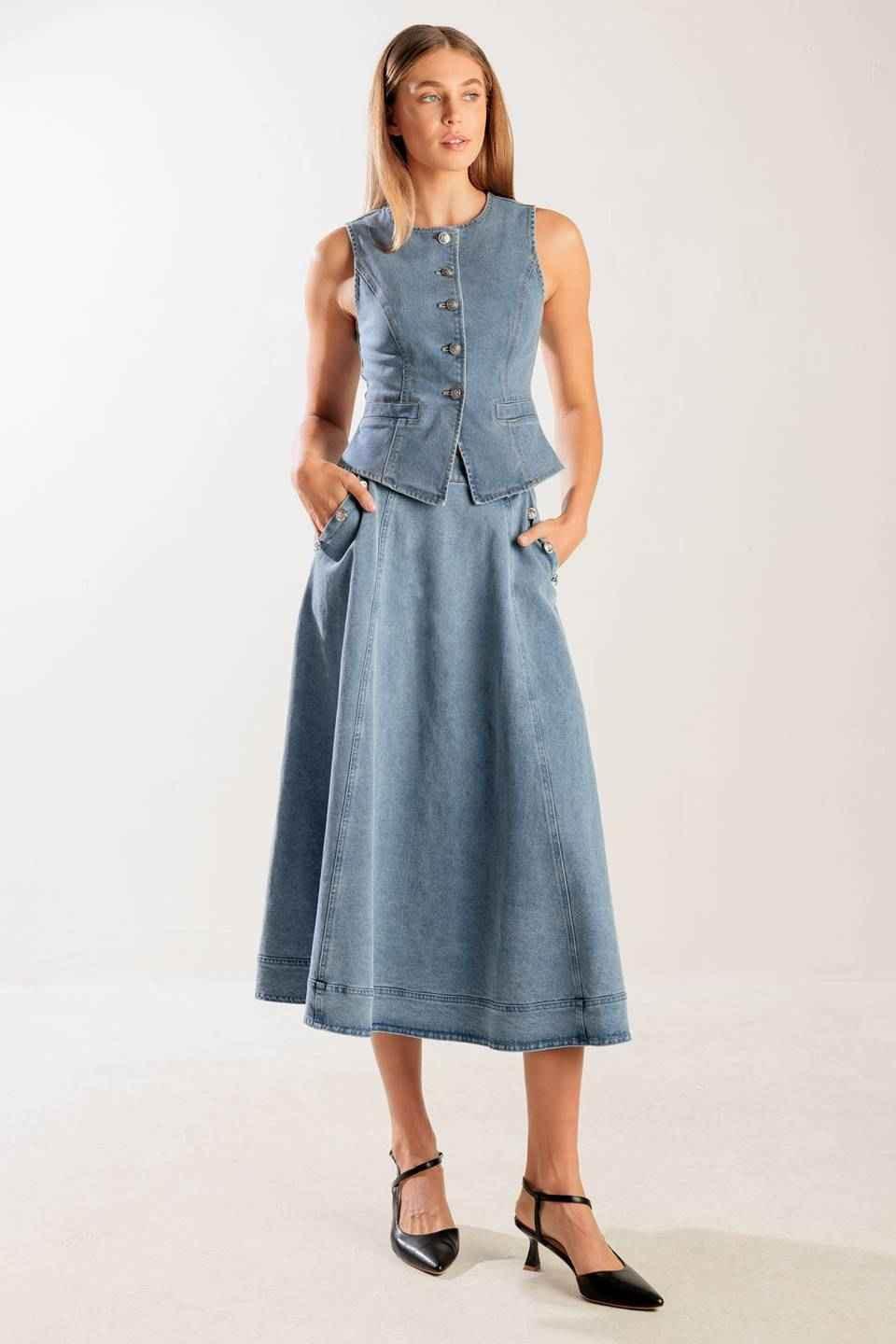 AT FIRST GLANCE DENIM VEST VEST by Flying Tomato