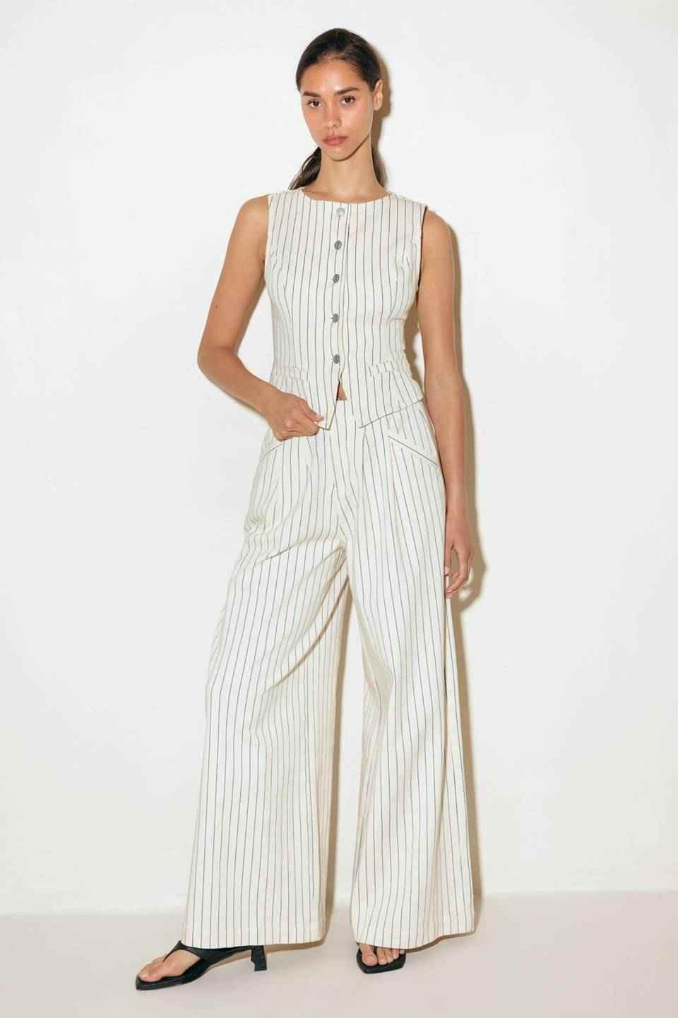 COFFEE RUN STRIPED WOVEN VEST VEST by Flying Tomato