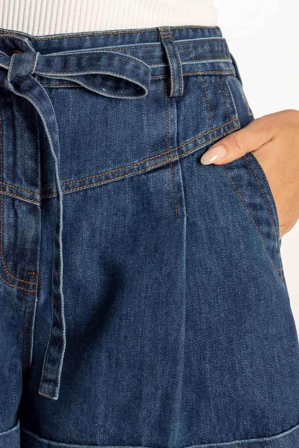 WALK IN THE PARK DENIM SHORTS PANTS by Flying Tomato