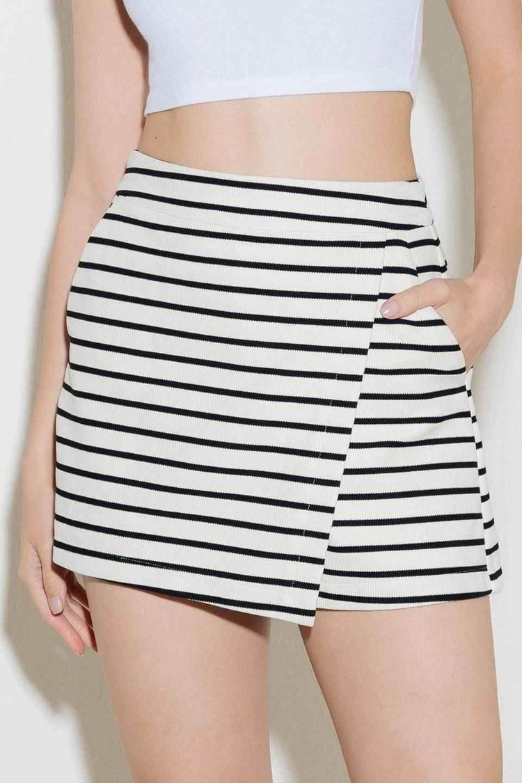 WILDFLOWER WANDER WOVEN SKORT SHORTS by Flying Tomato