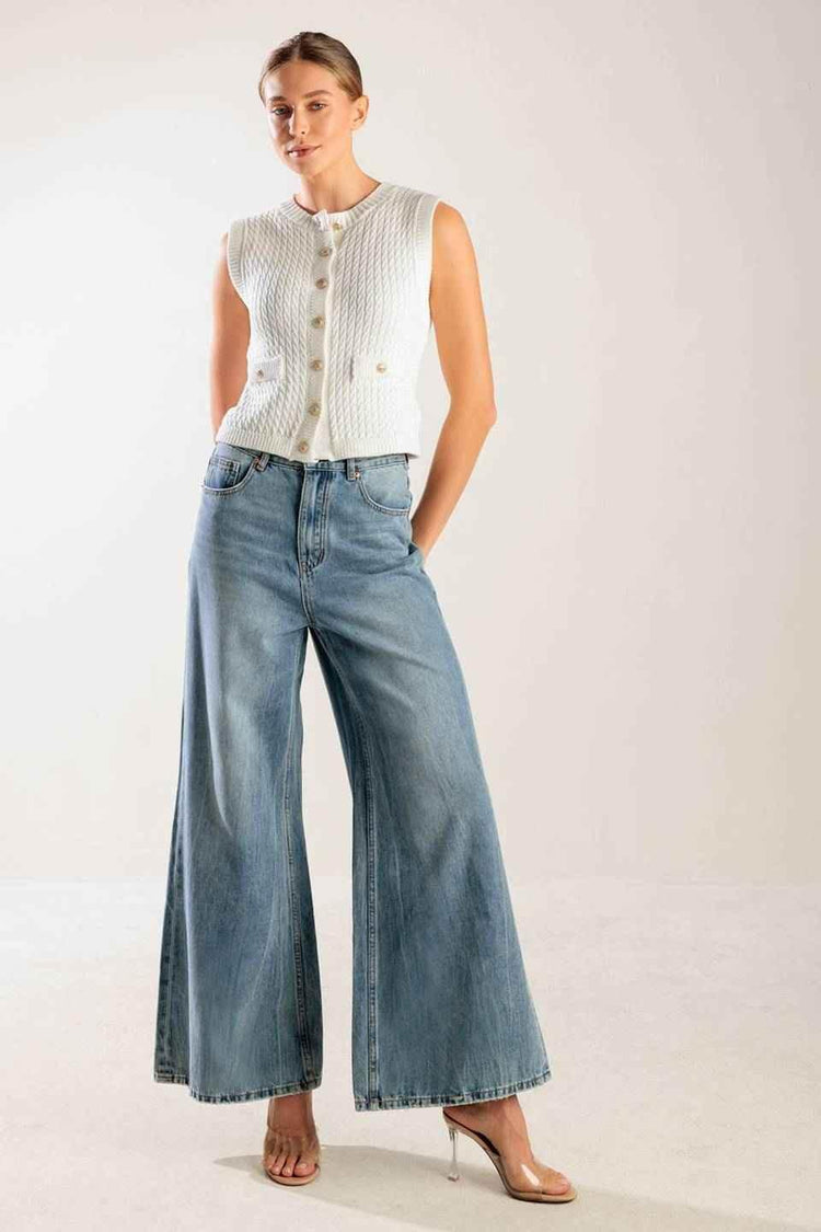 NOTHING LIKE IT WHITE KNIT VEST SWEATERS by Flying Tomato