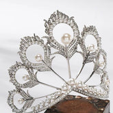 Luxury Miss Universe Crown Round Wedding Crystal Pearl Crowns Peacock Feather Tiaras Rhinestone Pageant Diadem CZ Coroa Novia Tiaras by DSERS