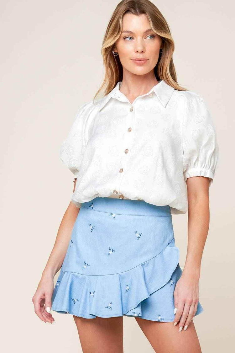 MOMENT OF CLARITY LIGHT INDIGO WOVEN SKORT SHORTS by Flying Tomato