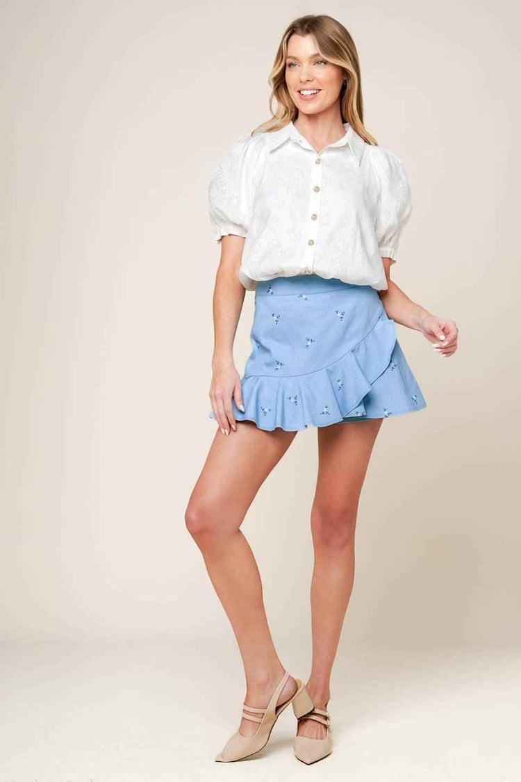 MOMENT OF CLARITY LIGHT INDIGO WOVEN SKORT SHORTS by Flying Tomato