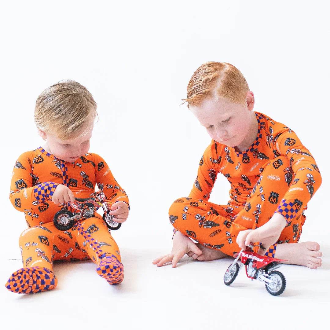 Two Piece Pajama Set Kurtoon by Khlobe