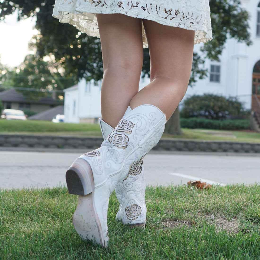 White Rose Inlayed Women&