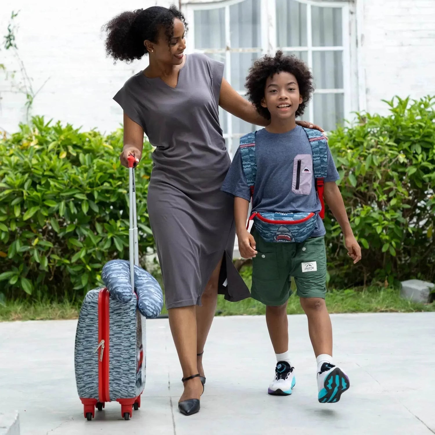 Kids Adventure 18" Carry-on Suitcase and Kits Carry-on Suitcases by Travellty