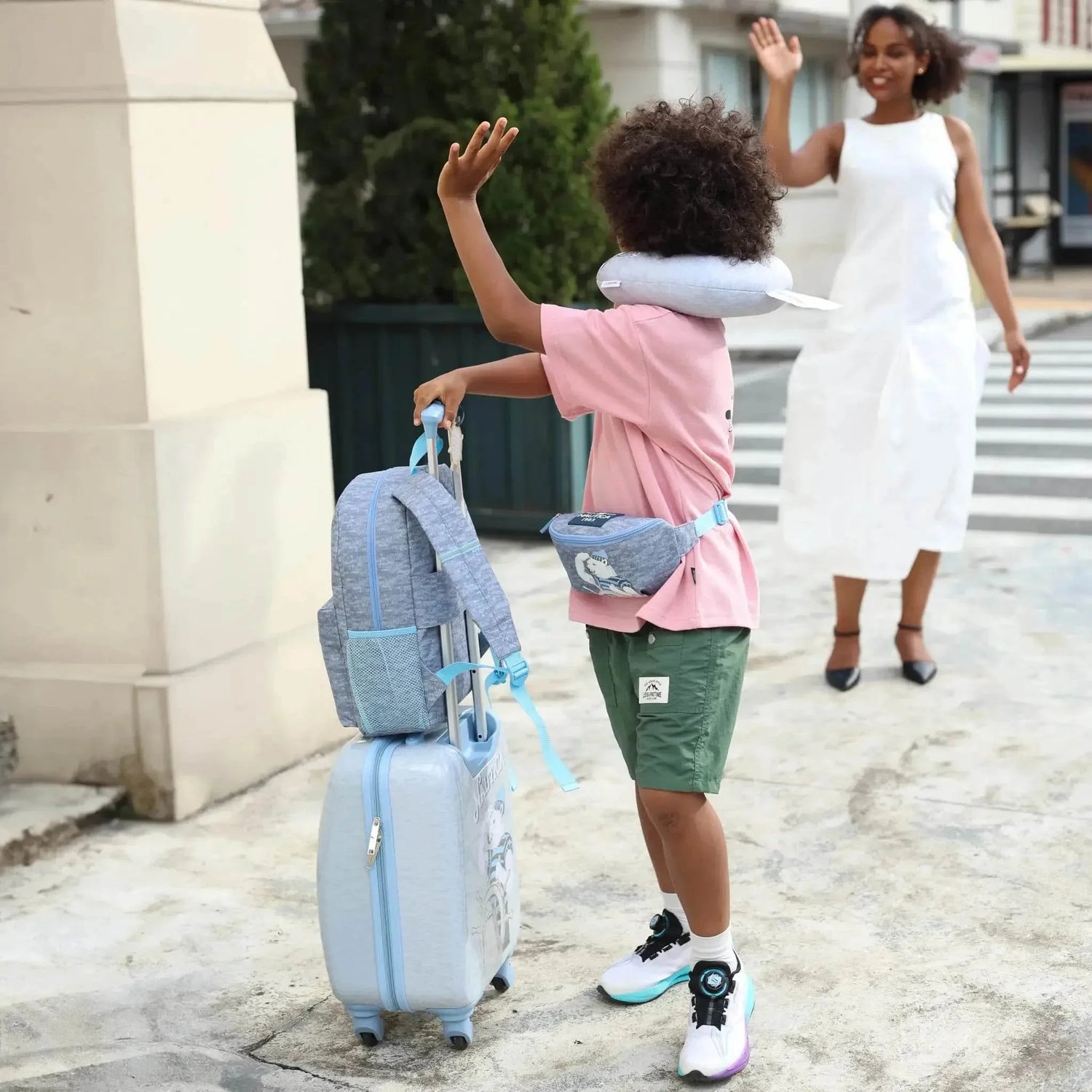 Kids Adventure 18" Carry-on Suitcase and Kits Carry-on Suitcases by Travellty