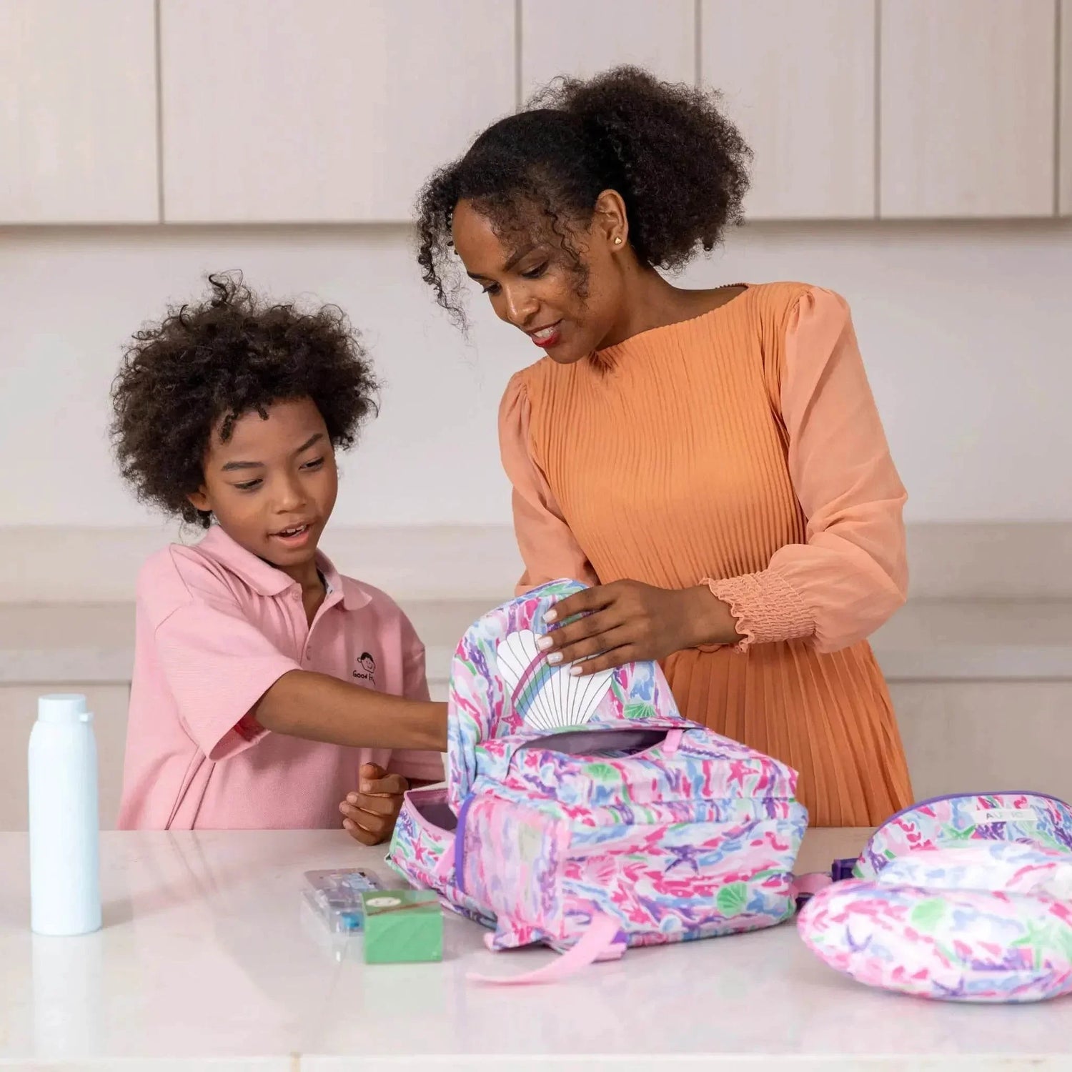 Kids Adventure 18" Carry-on Suitcase and Kits Carry-on Suitcases by Travellty