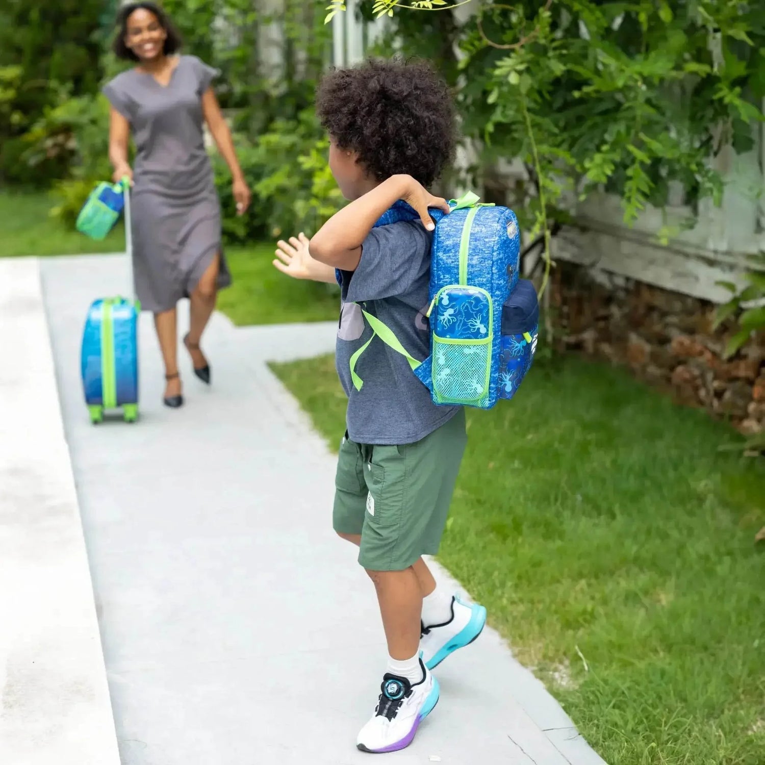 Kids Adventure 18" Carry-on Suitcase and Kits Carry-on Suitcases by Travellty