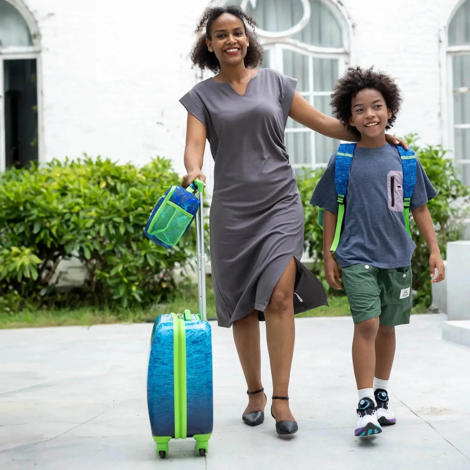 Kids Adventure 18" Carry-on Suitcase and Kits Carry-on Suitcases by Travellty