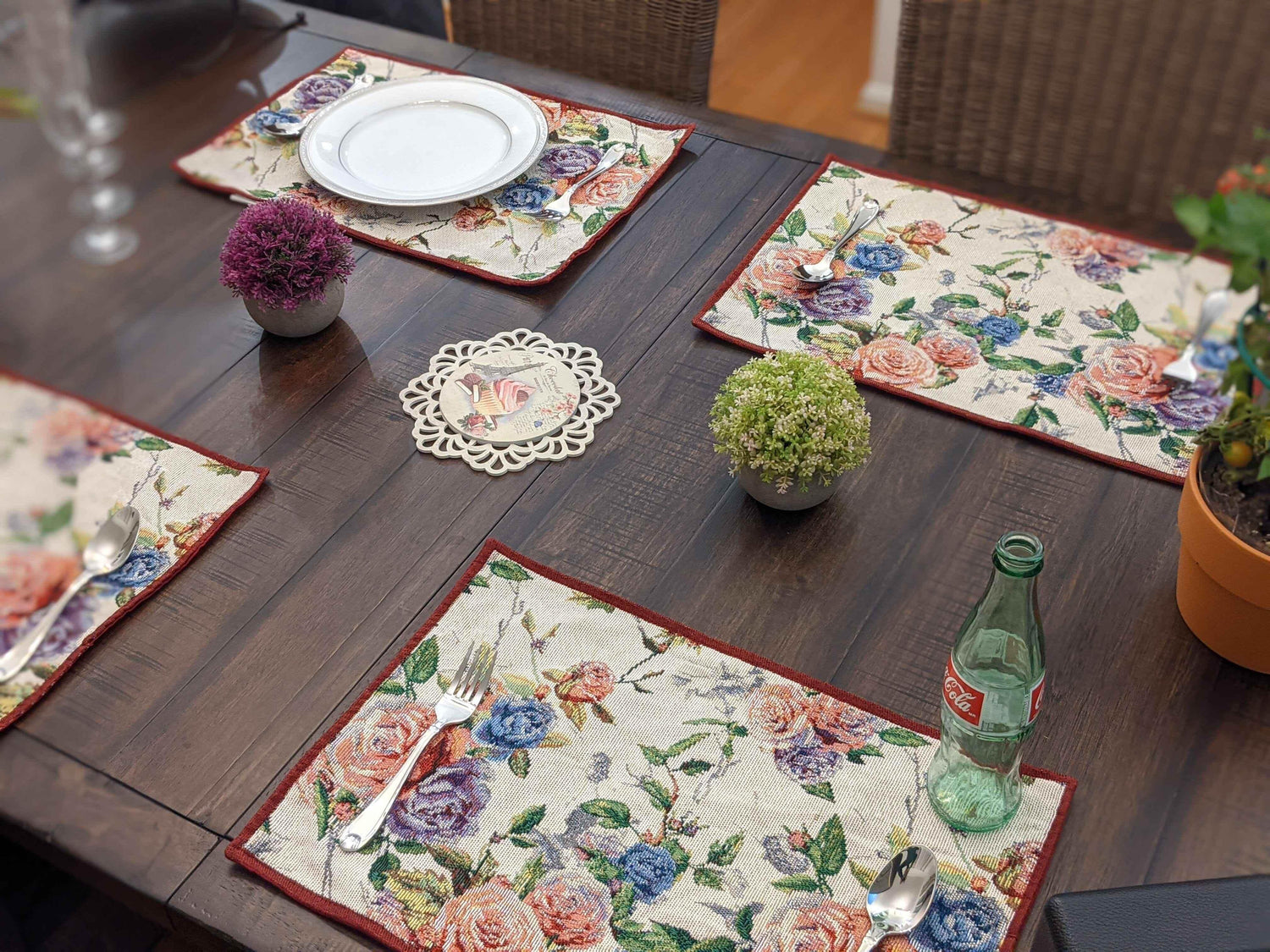 DaDa Bedding Set of 4-Pieces Vintage Romantic Roses Lovely Pink Floral Tapestry Placemats 13” x 19” (879) Placemat by DaDalogy Bedding Collection