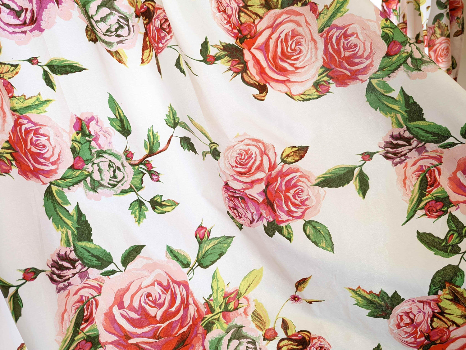 DaDa Bedding Set of 2-Pieces Romantic Roses Pink Floral Sheer Window Panel Curtains (JHW-879) Curtains by DaDalogy Bedding Collection