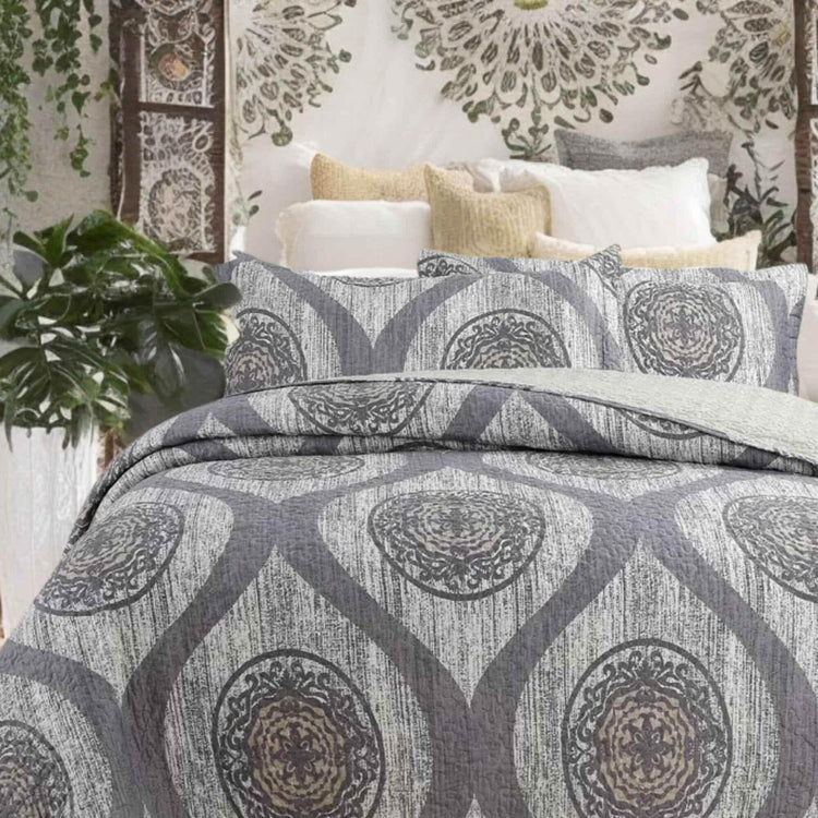 DaDa Bedding Rustic Grey Mosaic Distressed Medallion Reversible Quilted Bedspread Set (SD16299) Bedspreads by DaDalogy Bedding Collection