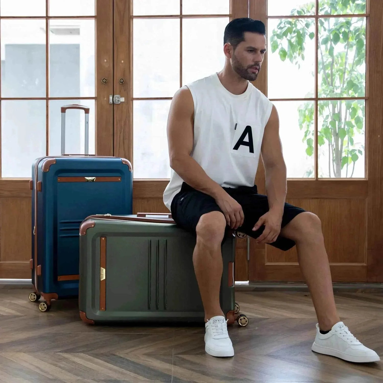 Vintage 3 Piece Expandable Retro Luggage Set Luggage Sets by Travellty