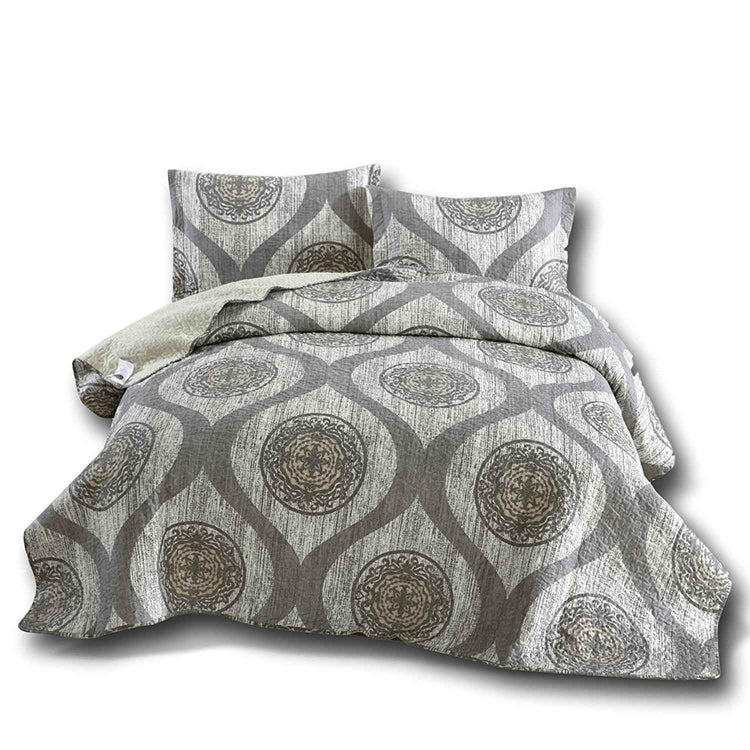 DaDa Bedding Rustic Grey Mosaic Distressed Medallion Reversible Quilted Bedspread Set (SD16299) Bedspreads by DaDalogy Bedding Collection